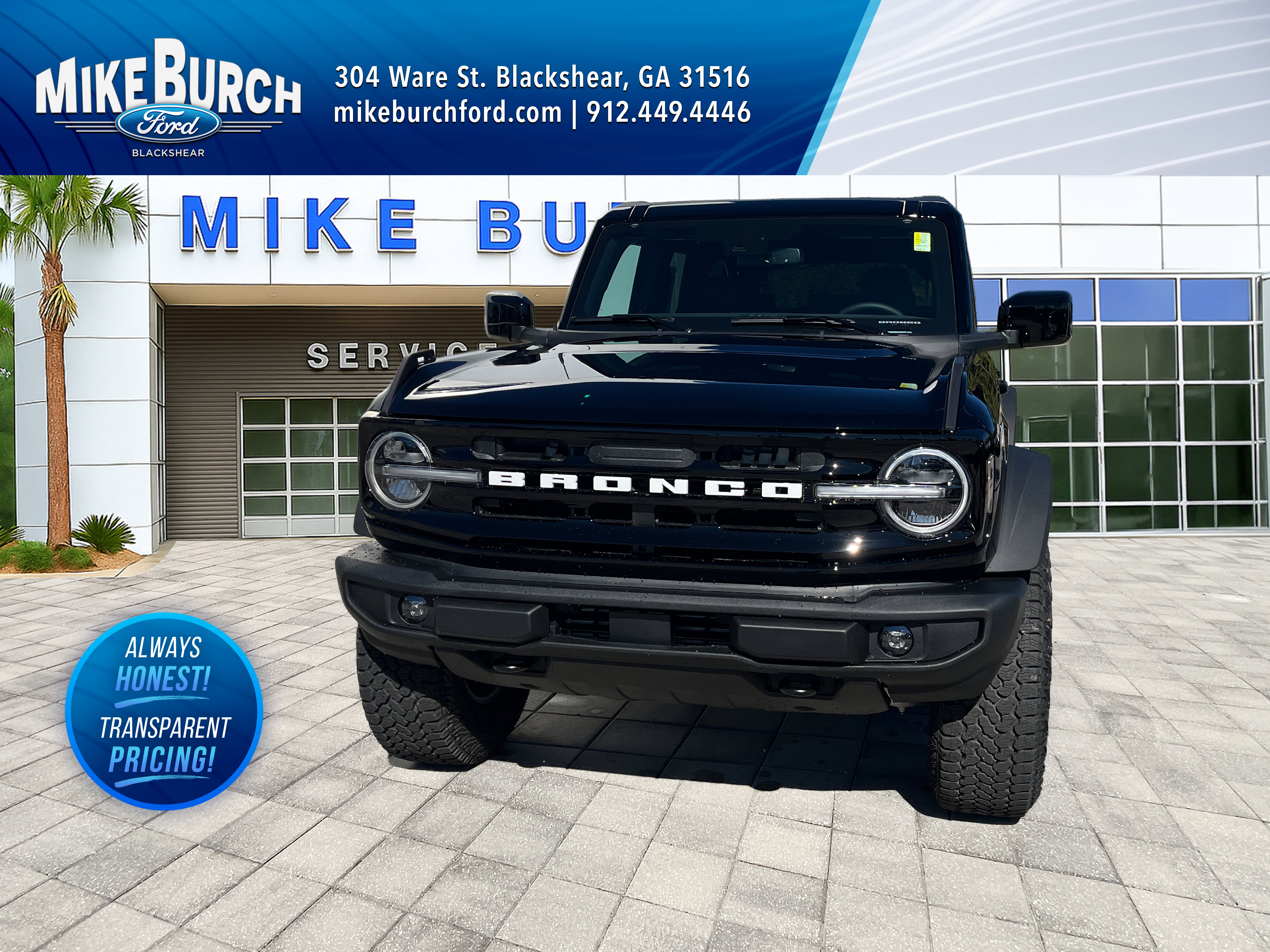 2025 Ford Bronco 4-Door Outer Banks's photo