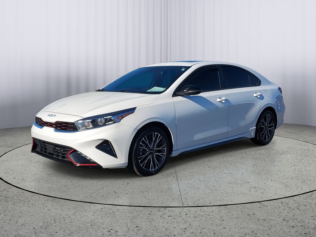 2024 Kia Forte GT-Line photo 2