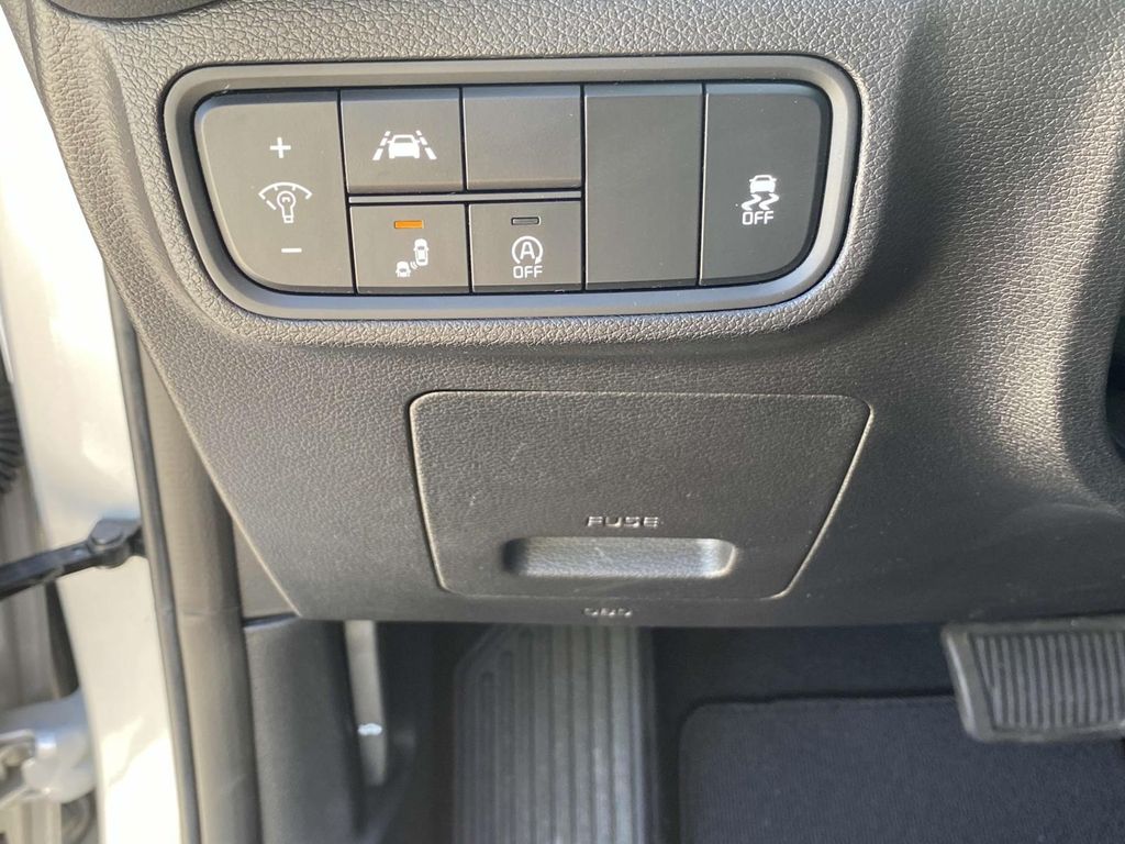 2021 Kia Soul S photo 19