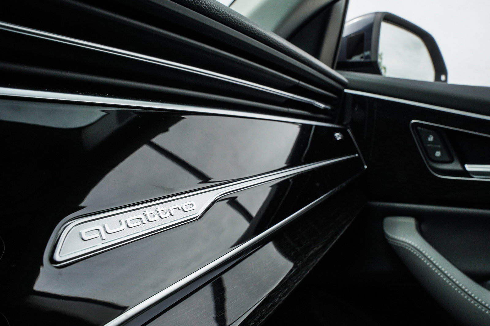 2025 Audi Q8 line Premium Plus photo 17