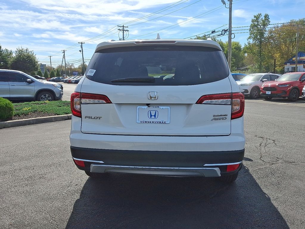 2022 Honda Pilot Touring photo 4