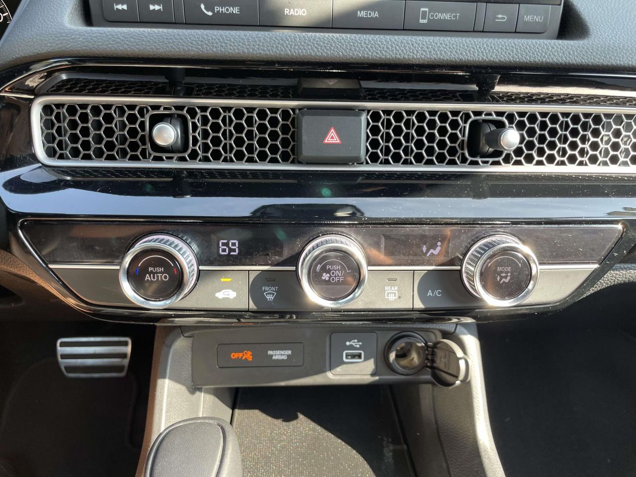 2022 Honda Civic Sport photo 21