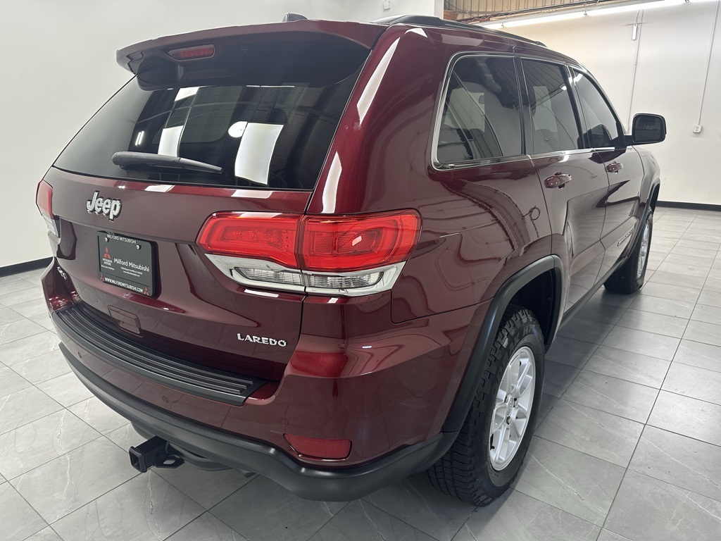 2018 Jeep Grand Cherokee Laredo photo 3
