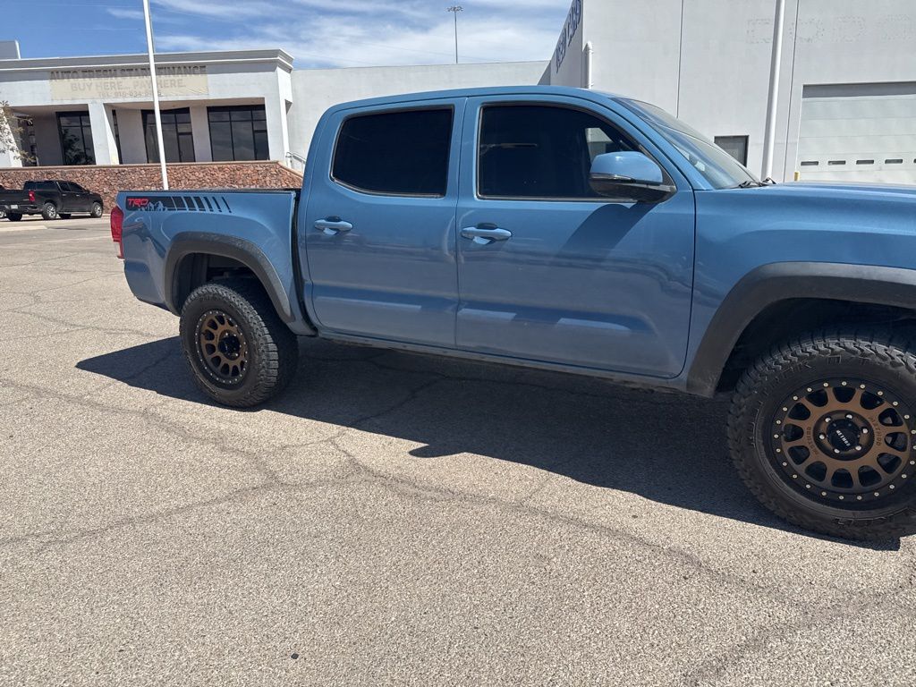 2019 Toyota Tacoma TRD Off-Road V6 Double Cab photo 19