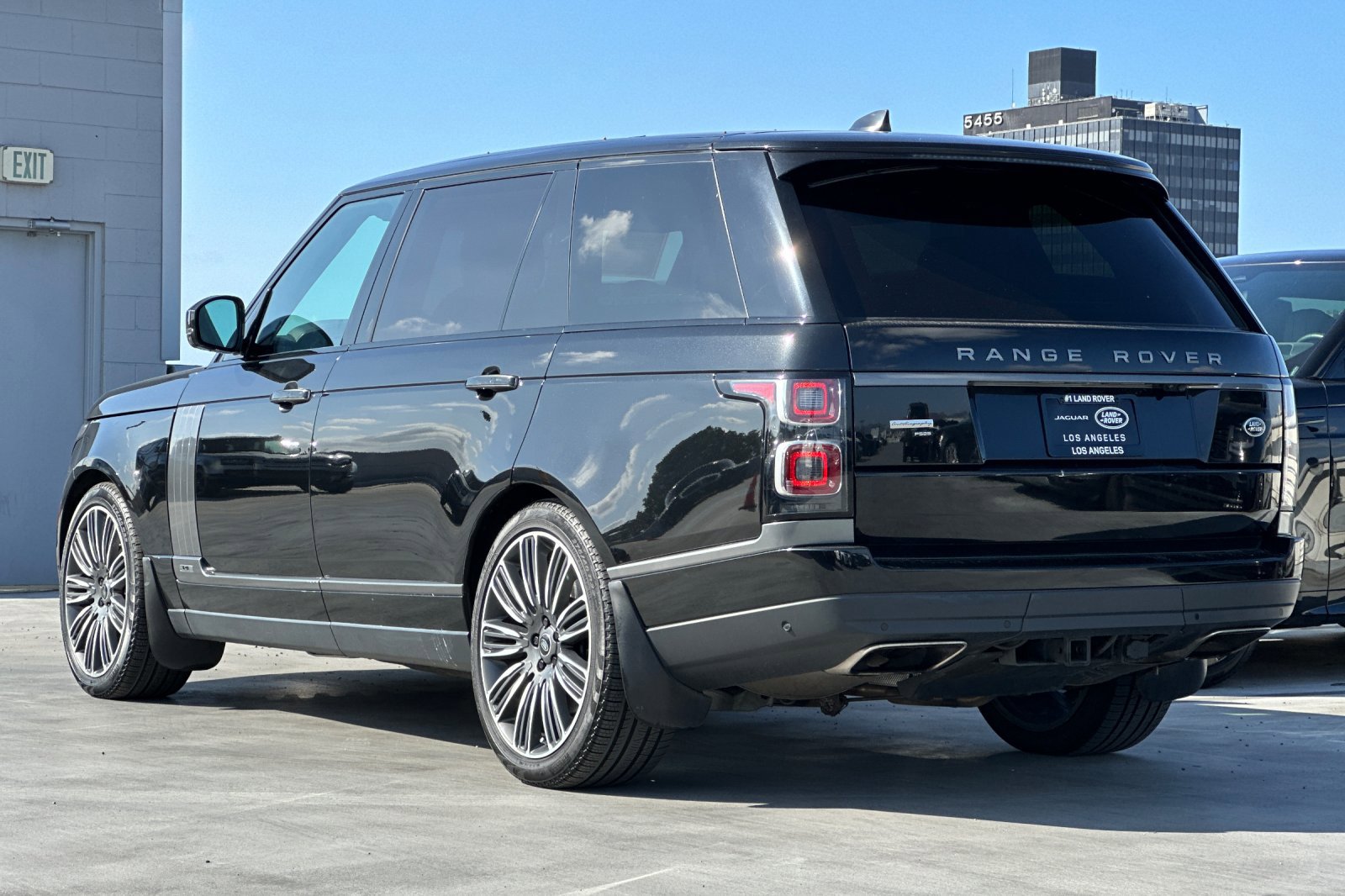 2020 Land Rover Range Rover Autobiography photo 3