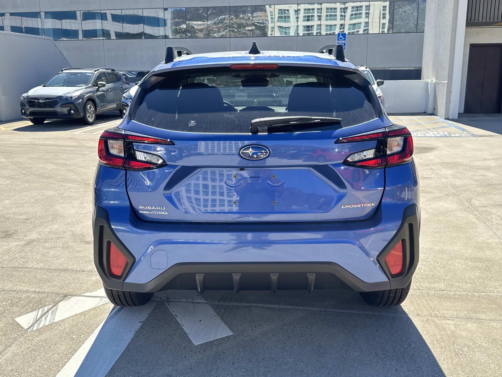 2025 Subaru Crosstrek Premium photo 3