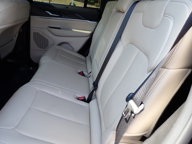 2023 Jeep Grand Cherokee Limited photo 16