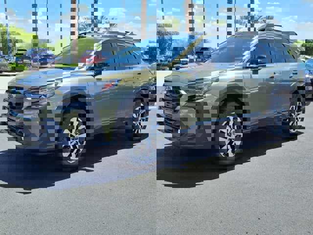 2025 Subaru Outback Premium photo 2