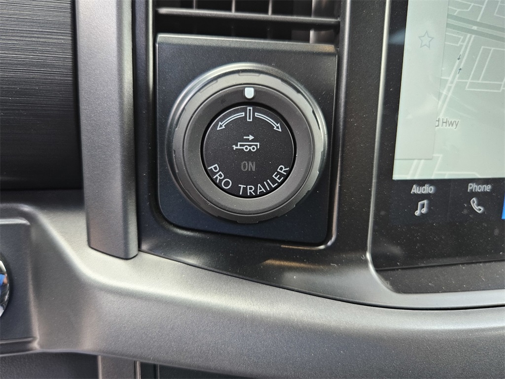 2025 Ford F-150 XLT photo 14