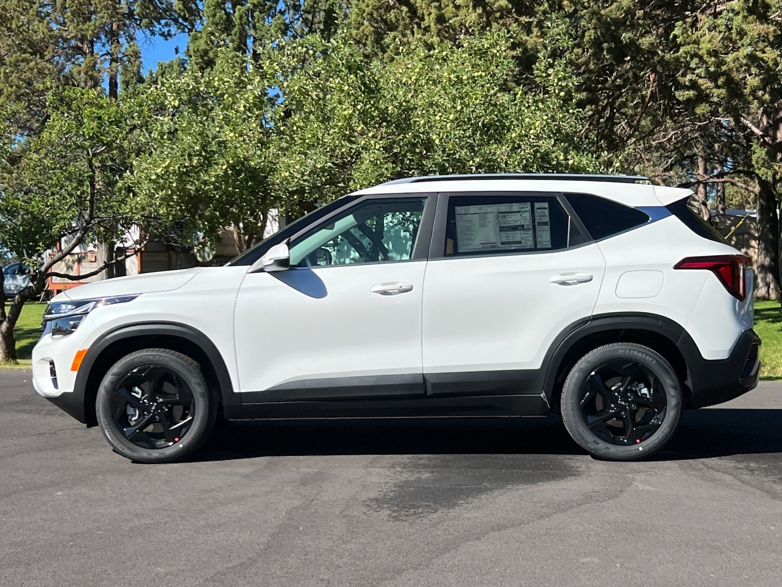 2026 Kia Seltos EX photo 7
