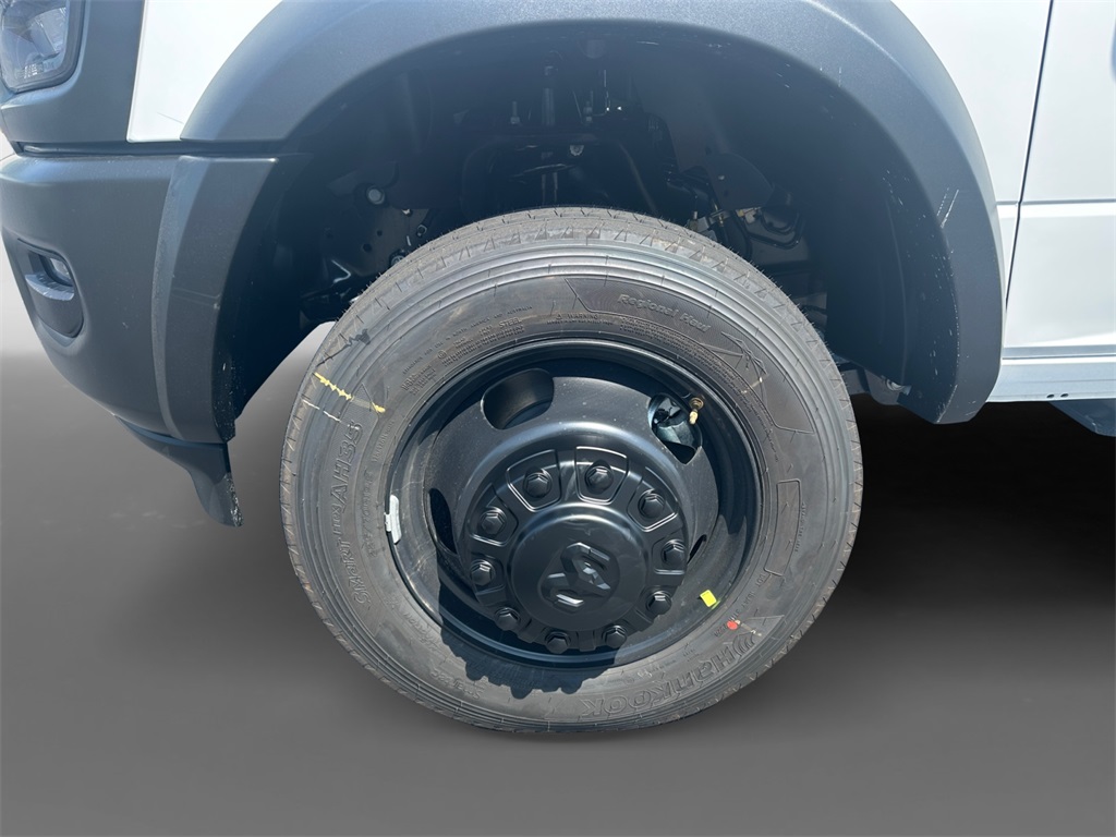 2025 Ram 5500 Tradesman photo 13