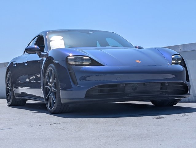 2023 Porsche Taycan photo 25