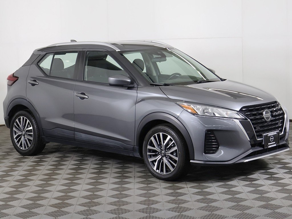 2021 Nissan Kicks SV photo 2