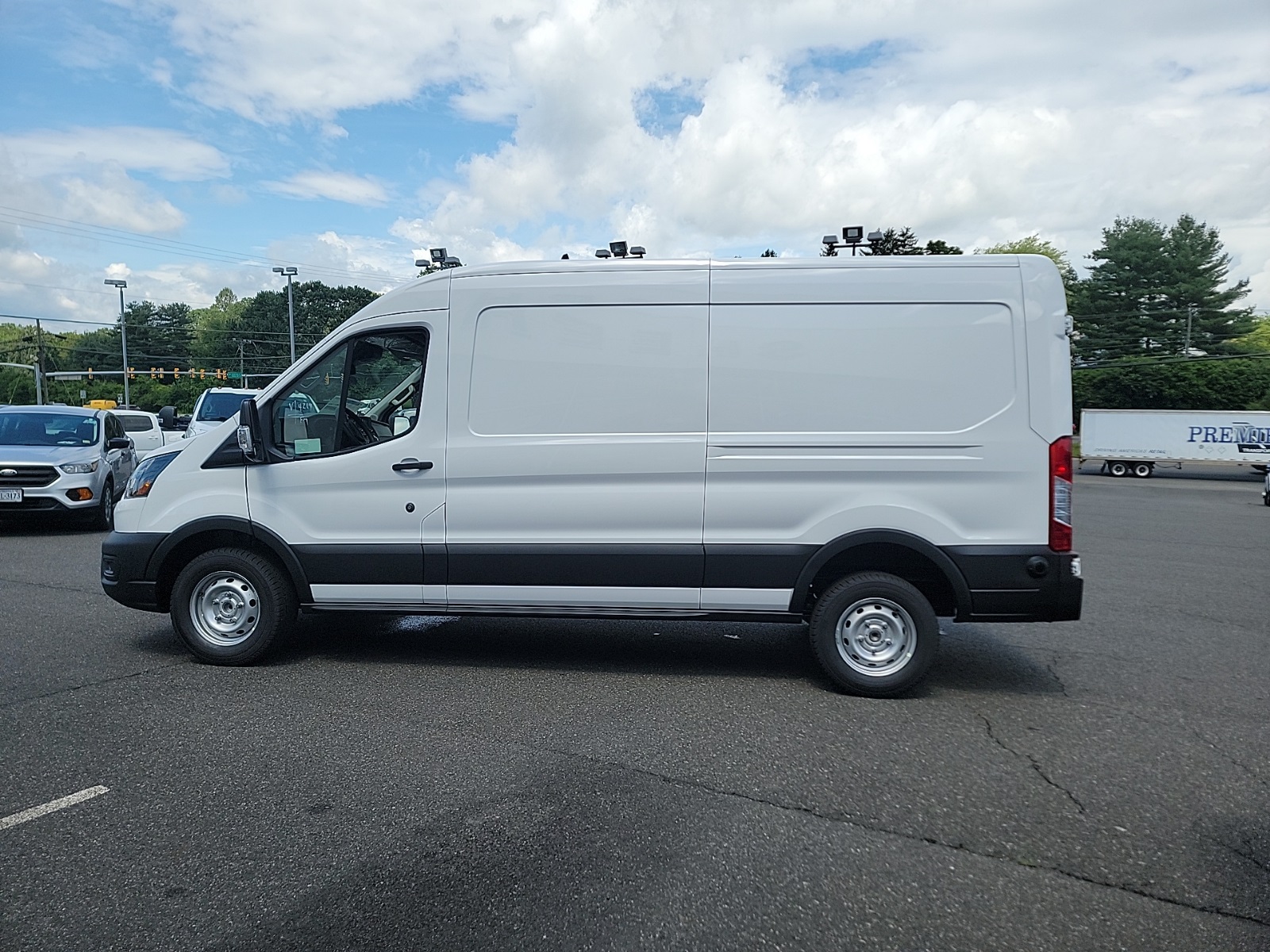 2025 Ford Transit photo 10