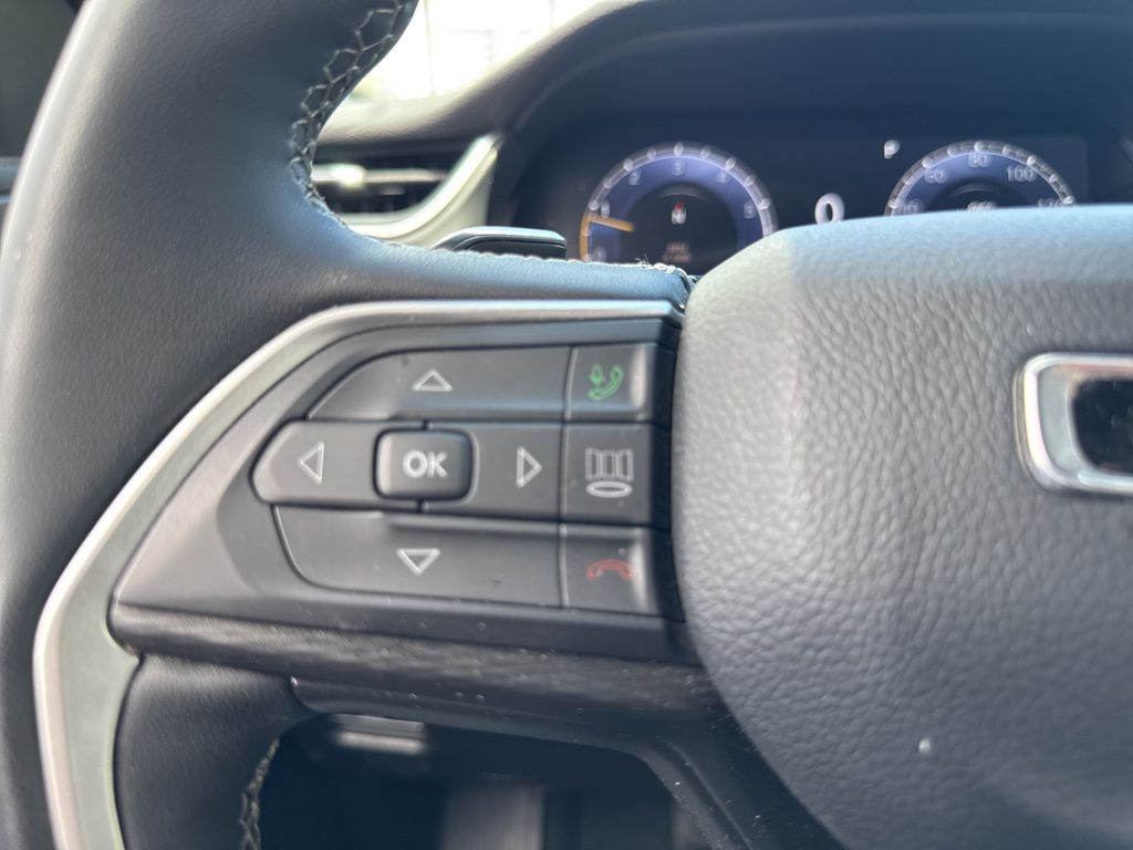 2023 Jeep Grand Cherokee Altitude photo 9