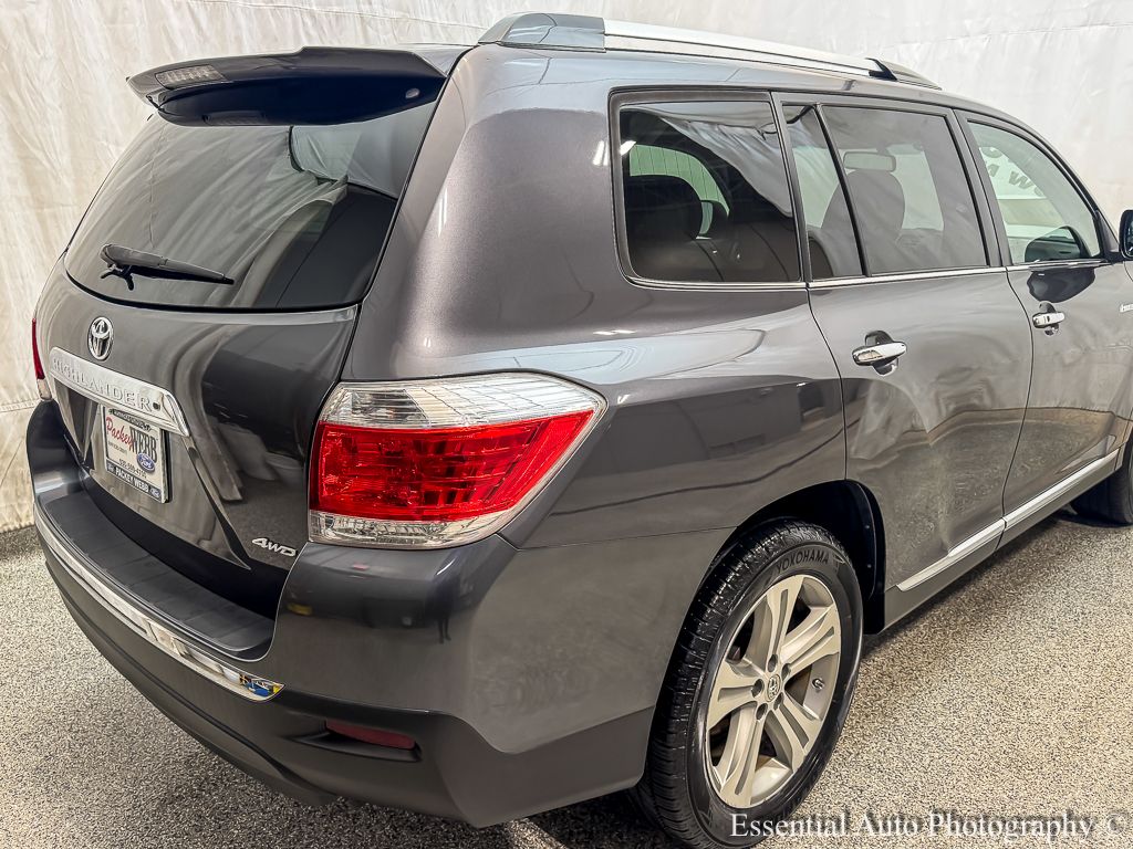 2013 TOYOTA HIGHLANDER - Image 8