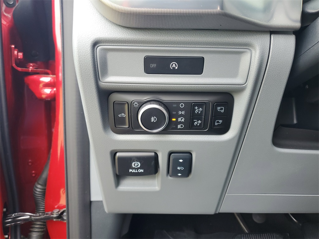 2025 Ford F-150 Lariat photo 10