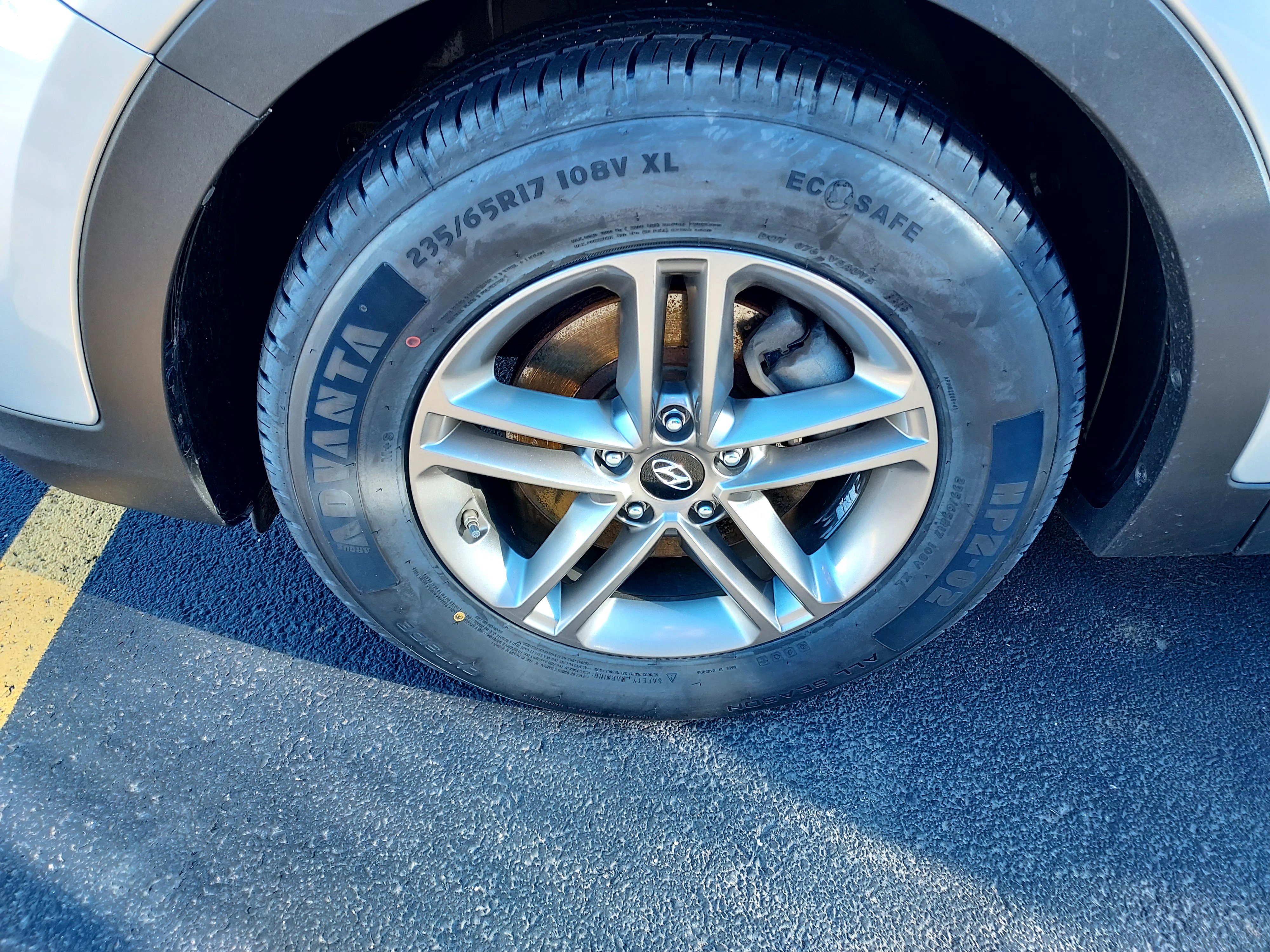 Used 2018 Hyundai Santa Fe Sport with VIN 5XYZTDLB9JG551574 for sale in Sturgis, SD