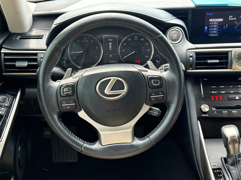 2017 Lexus IS 200t photo 22