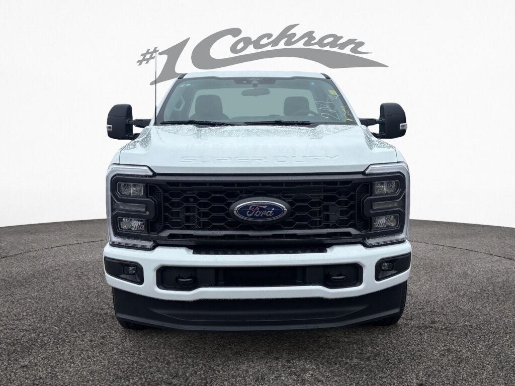 2025 Ford F-350 XL photo 2