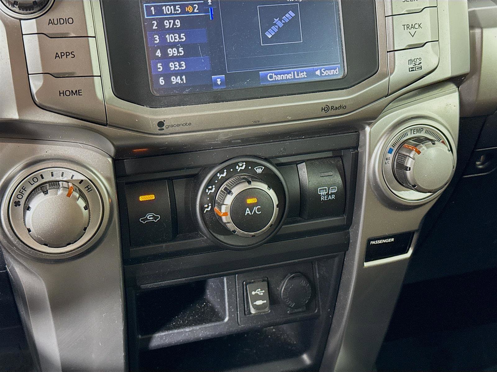 2015 Toyota 4Runner SR5 photo 15