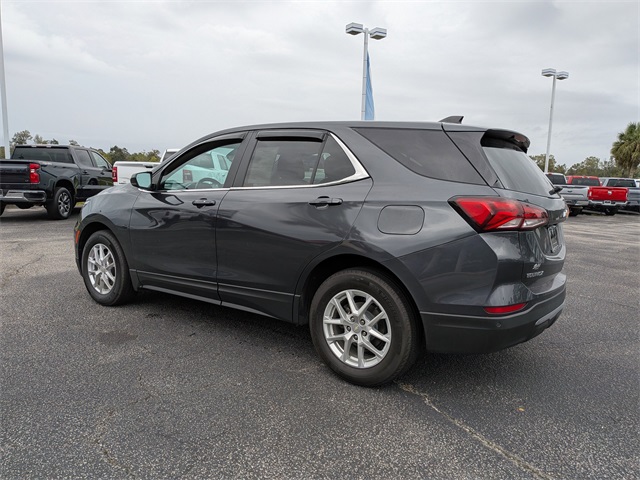2022 Chevrolet Equinox LT photo 3