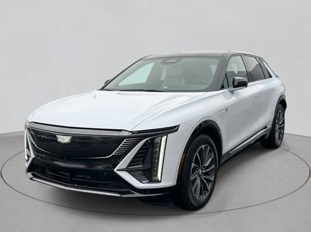 2026 Cadillac Lyriq Sport's photo