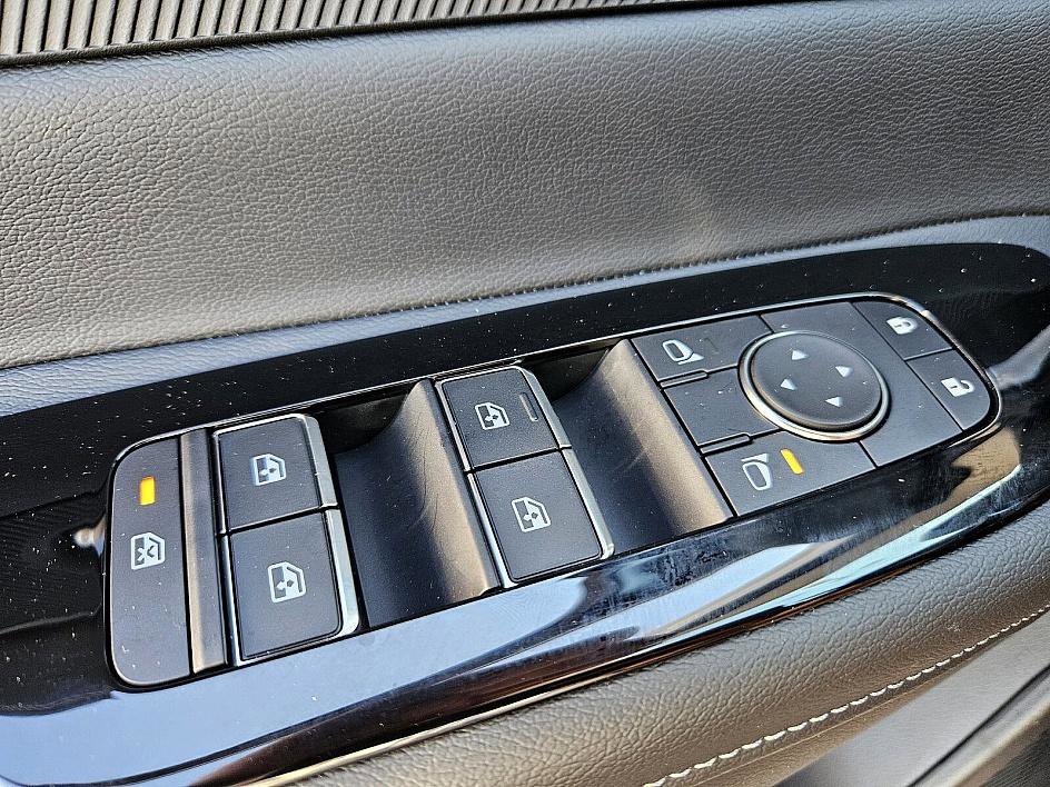 2025 Nissan Murano SV photo 24