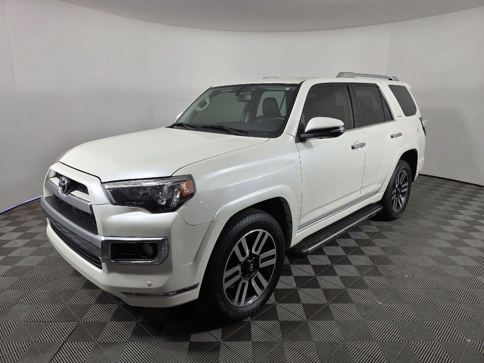 2019 Toyota 4Runner Limited's photo