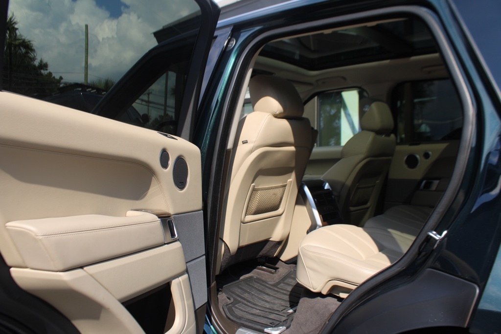 2017 Land Rover Range Rover Sport HSE photo 31