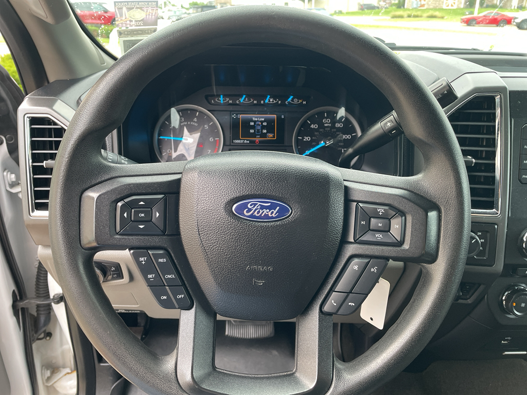 2017 Ford F-250 XLT photo 13