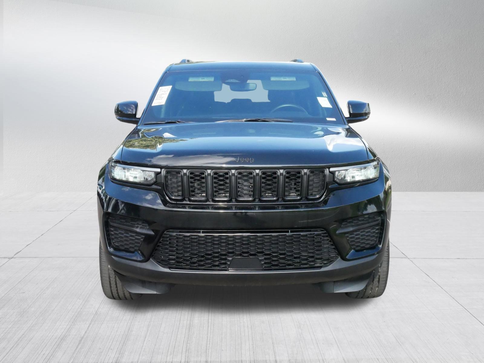 Certified 2022 Jeep Grand Cherokee Altitude with VIN 1C4RJHAG9N8610616 for sale in Brooklyn Park, Minnesota