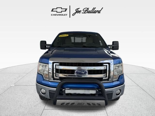 2013 Ford F-150 XLT photo 2