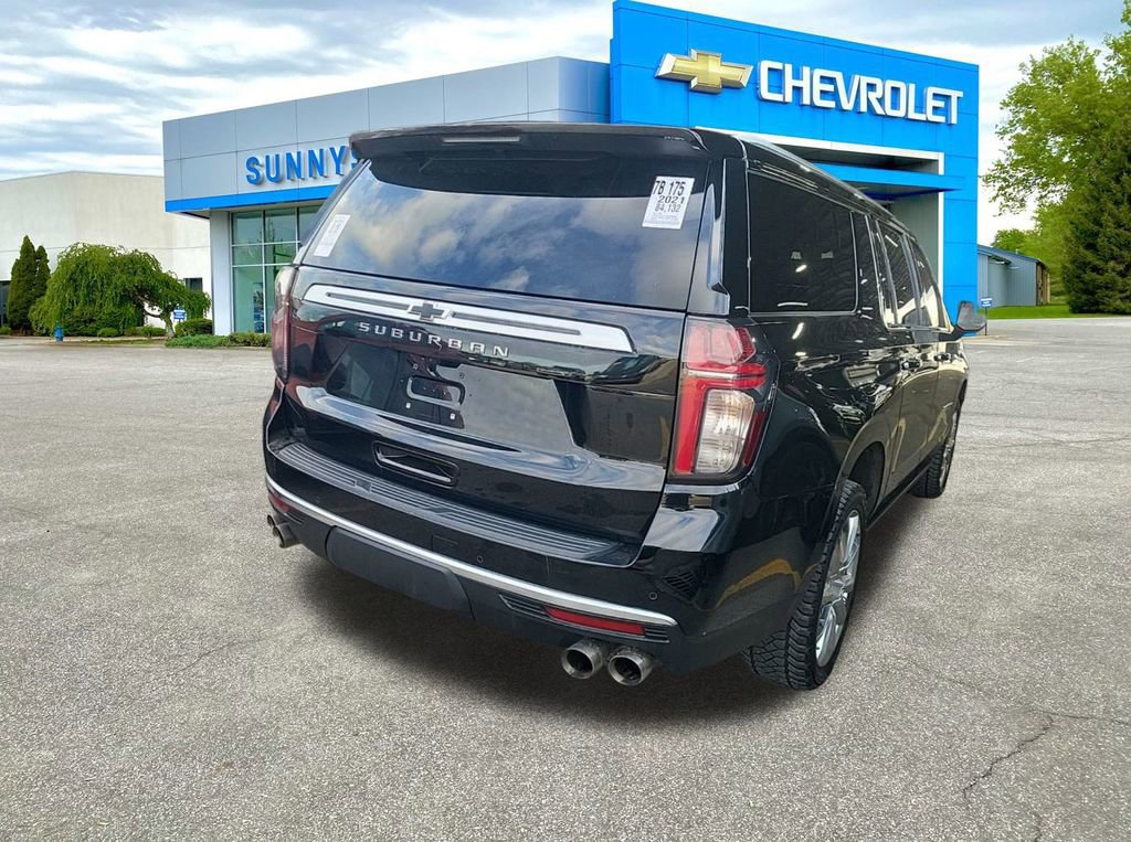 2021 Chevrolet Suburban High Country photo 2