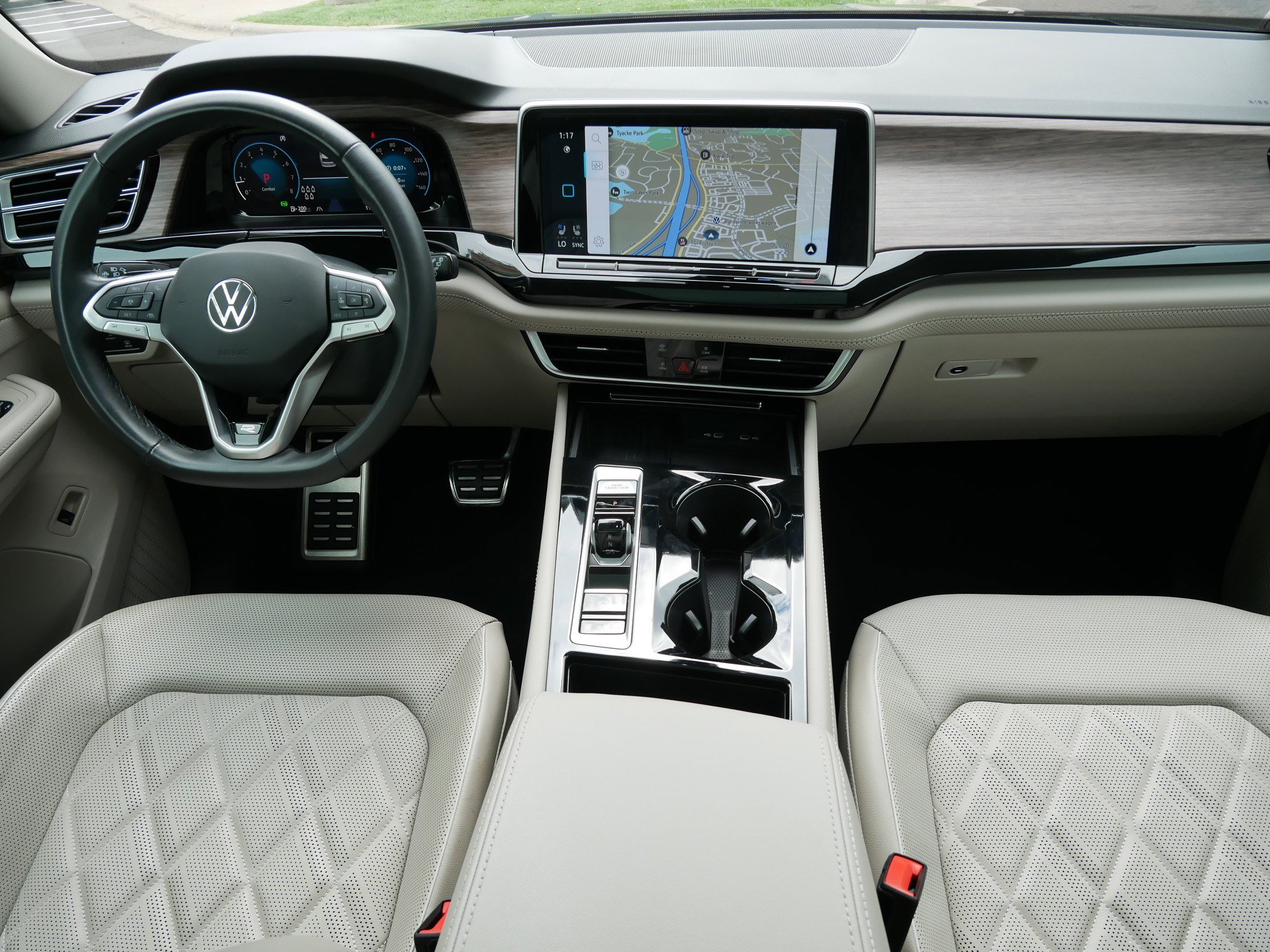 2025 Volkswagen Atlas SEL Premium R-Line photo 10