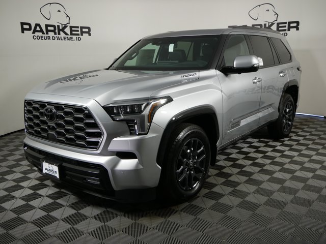 2025 Toyota Sequoia Platinum's photo