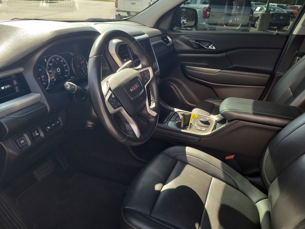 2021 Gmc Acadia SLT photo 9