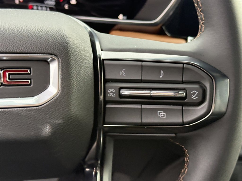 2026 GMC CANYON - Image 19