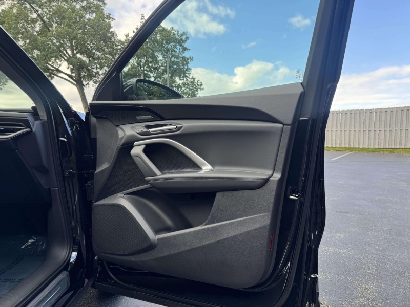 2025 Audi Q5 Sportback Premium Plus photo 9