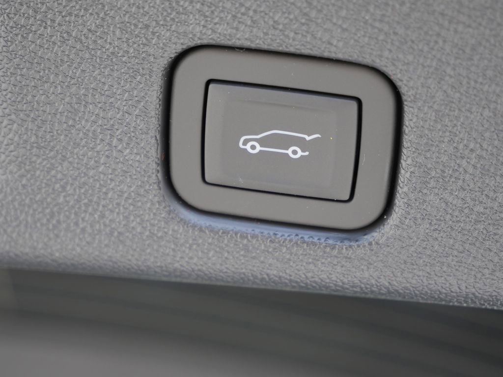 2025 Gmc Acadia Elevation photo 2