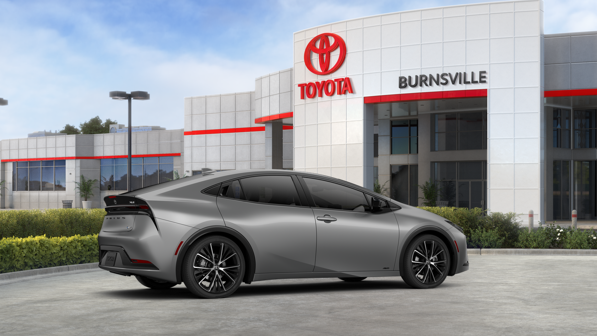 2026 Toyota Prius XLE photo 11