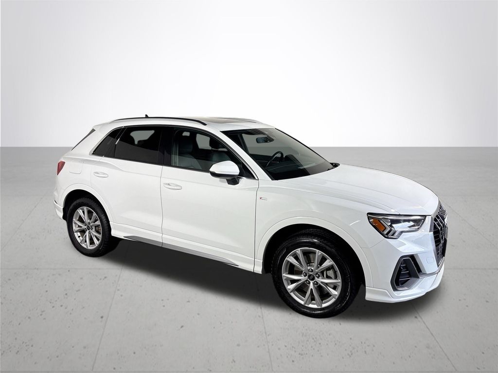 2024 Audi Q3 Premium S line photo 4