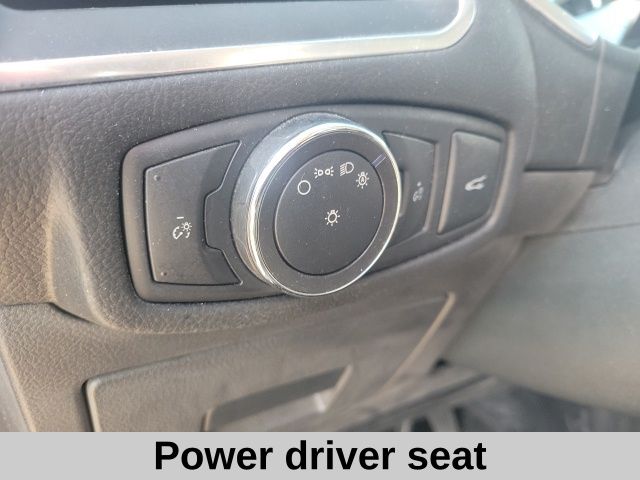 2015 Ford Edge Titanium photo 3