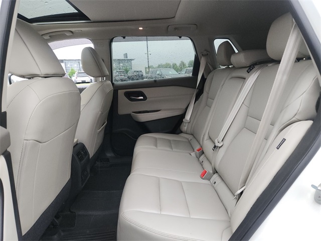 2023 Nissan Rogue SL photo 11