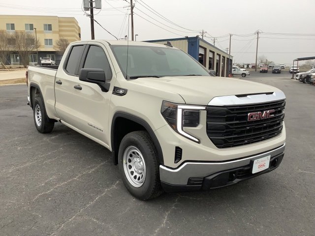 2026 GMC Sierra Pro's photo