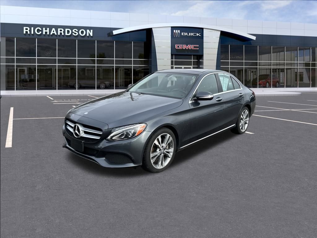 2015 Mercedes-Benz C-Class C300's photo