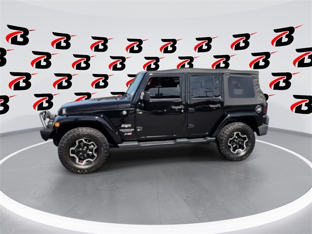 2017 Jeep Wrangler Unlimited Sahara photo 4