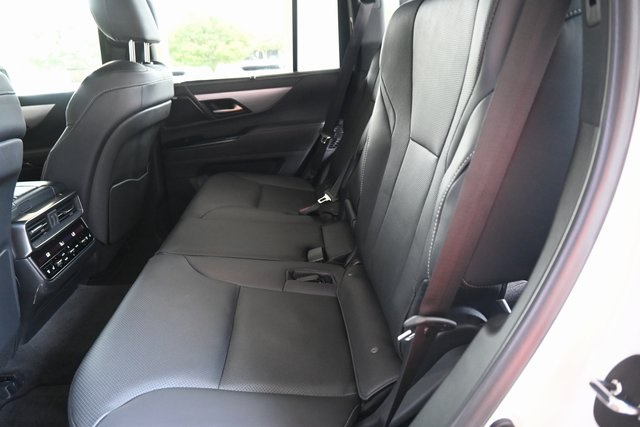 2024 Lexus LX 600 F SPORT photo 21