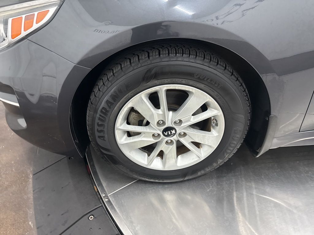 2017 Kia Optima 1.6T LX photo 24
