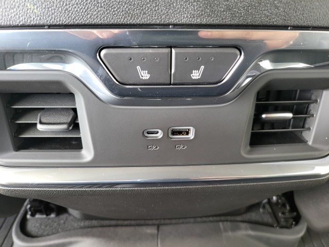 2025 Chevrolet Silverado 2500HD LTZ photo 23